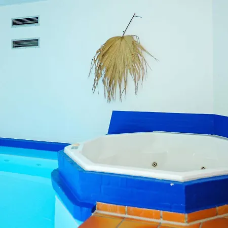 Luxury Retreat With Pool Holiday home